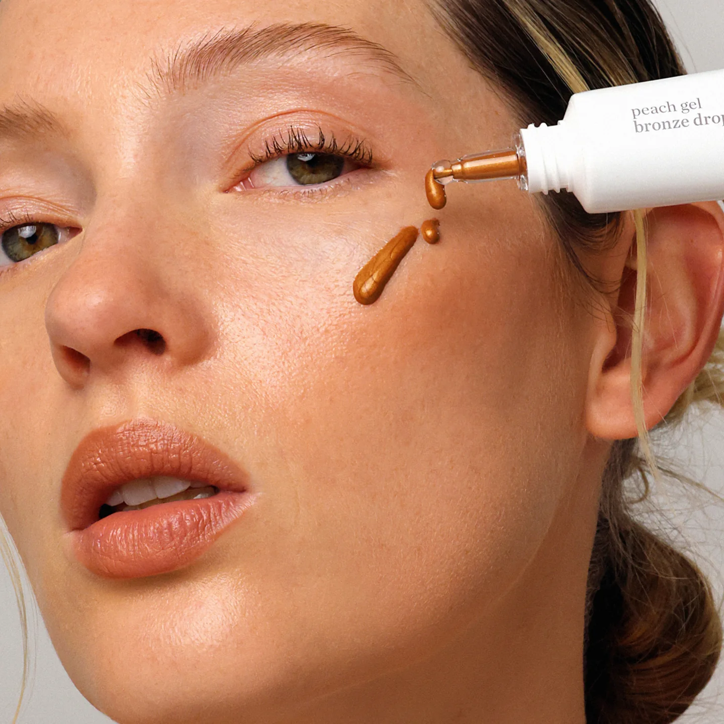 Ere Perez Peach Gel Bronze Drops - Image 5