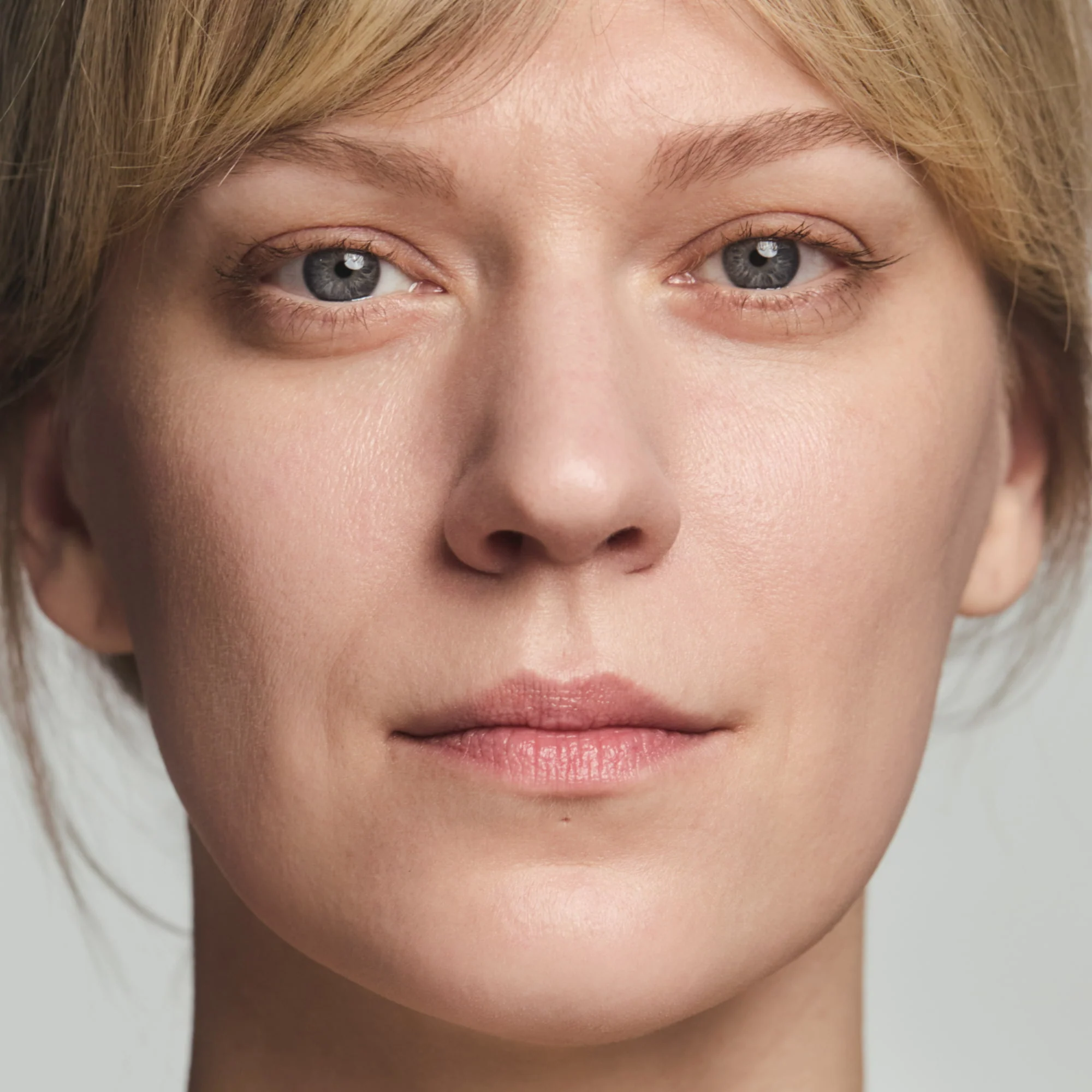 Madara CC GO - Tinted Ceramide Stick CC SPF30 - Image 3