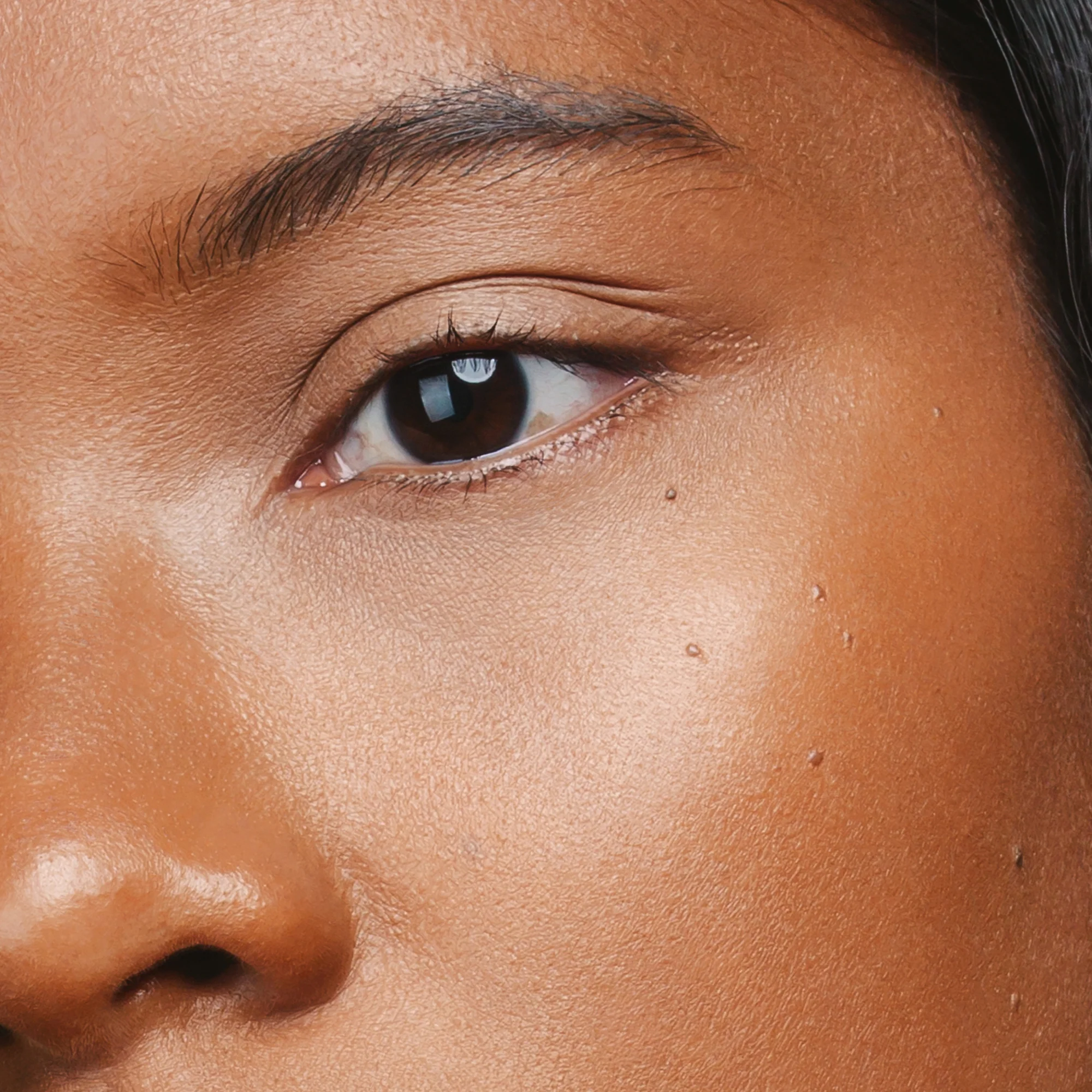 Madara Luminous Perfecting Concealer - Image 27
