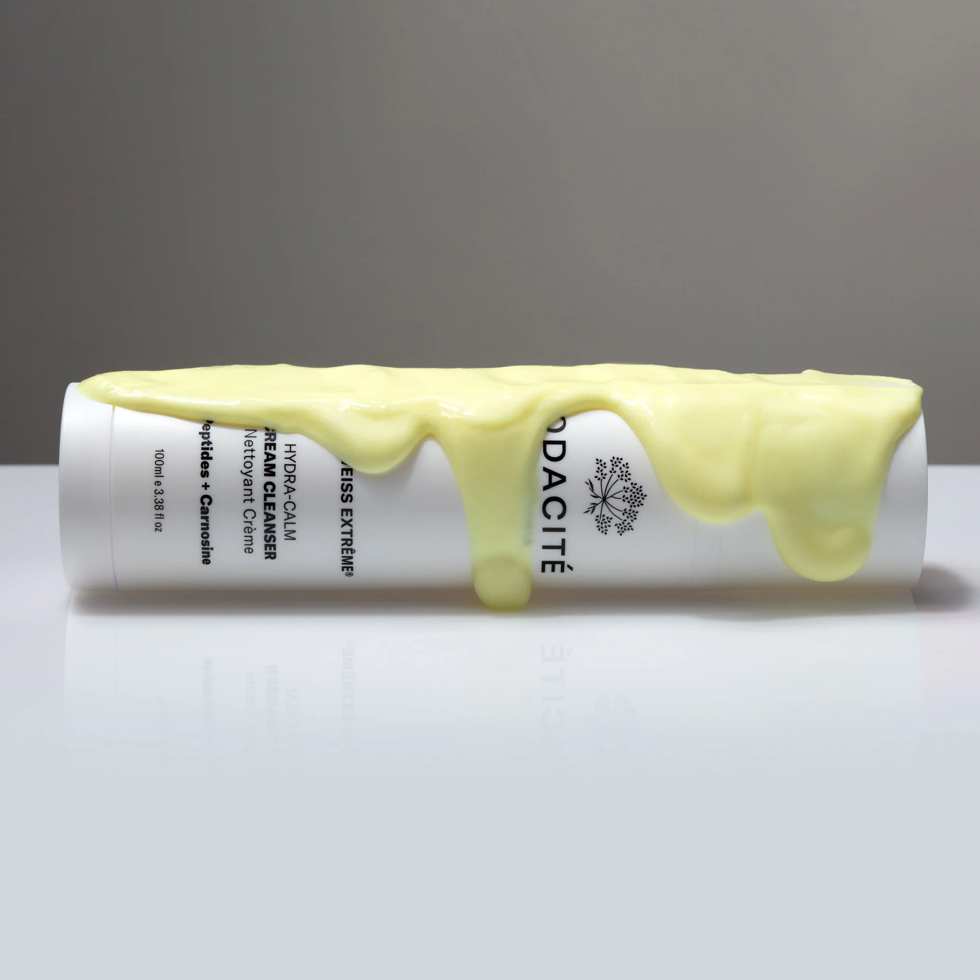 Odacite Hydra-Calm Cream Cleanser - Image 3